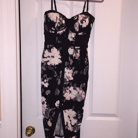 Black, pink & white floral bodycon dress - Picture 1 of 5